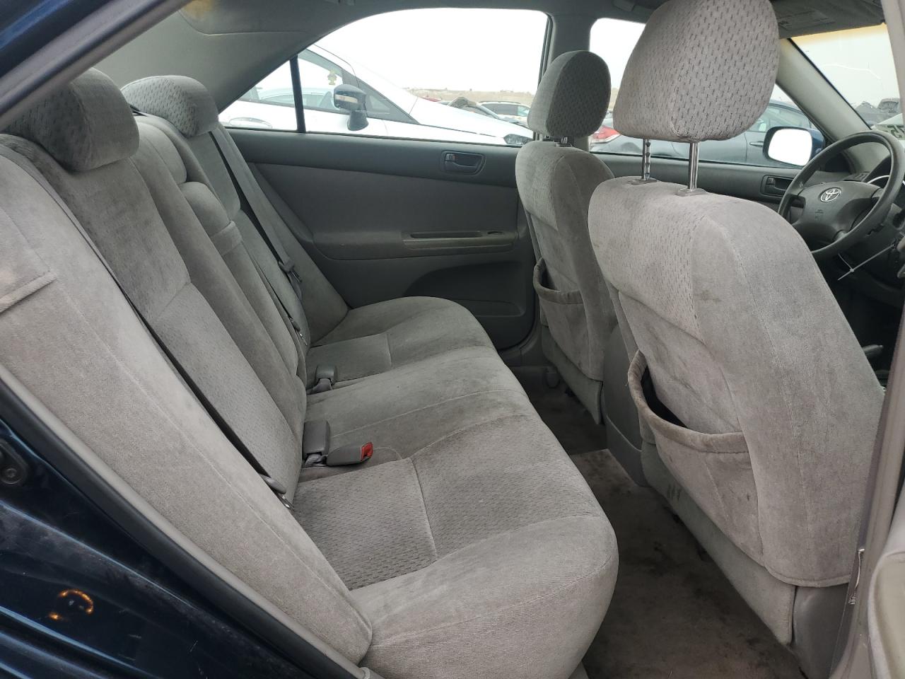 2004 Toyota Camry - Image 10