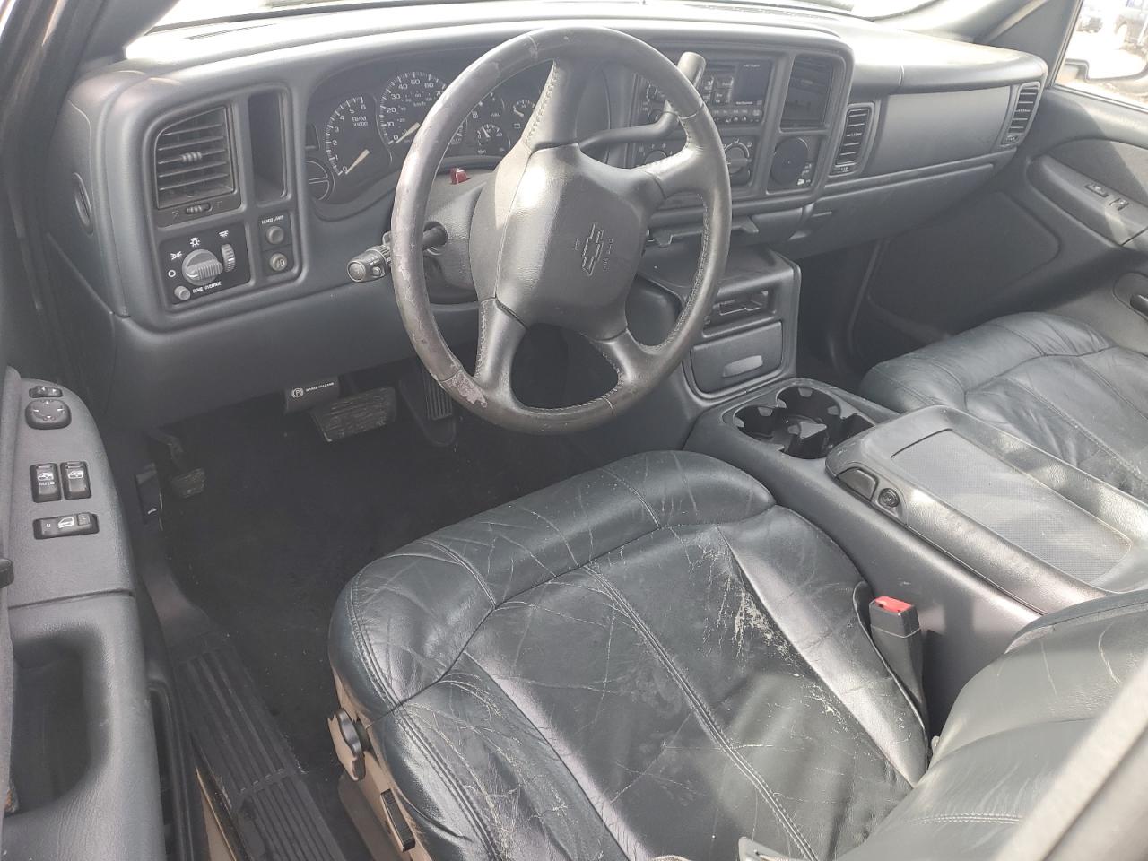 2002 Chevrolet Silverado - Image 8