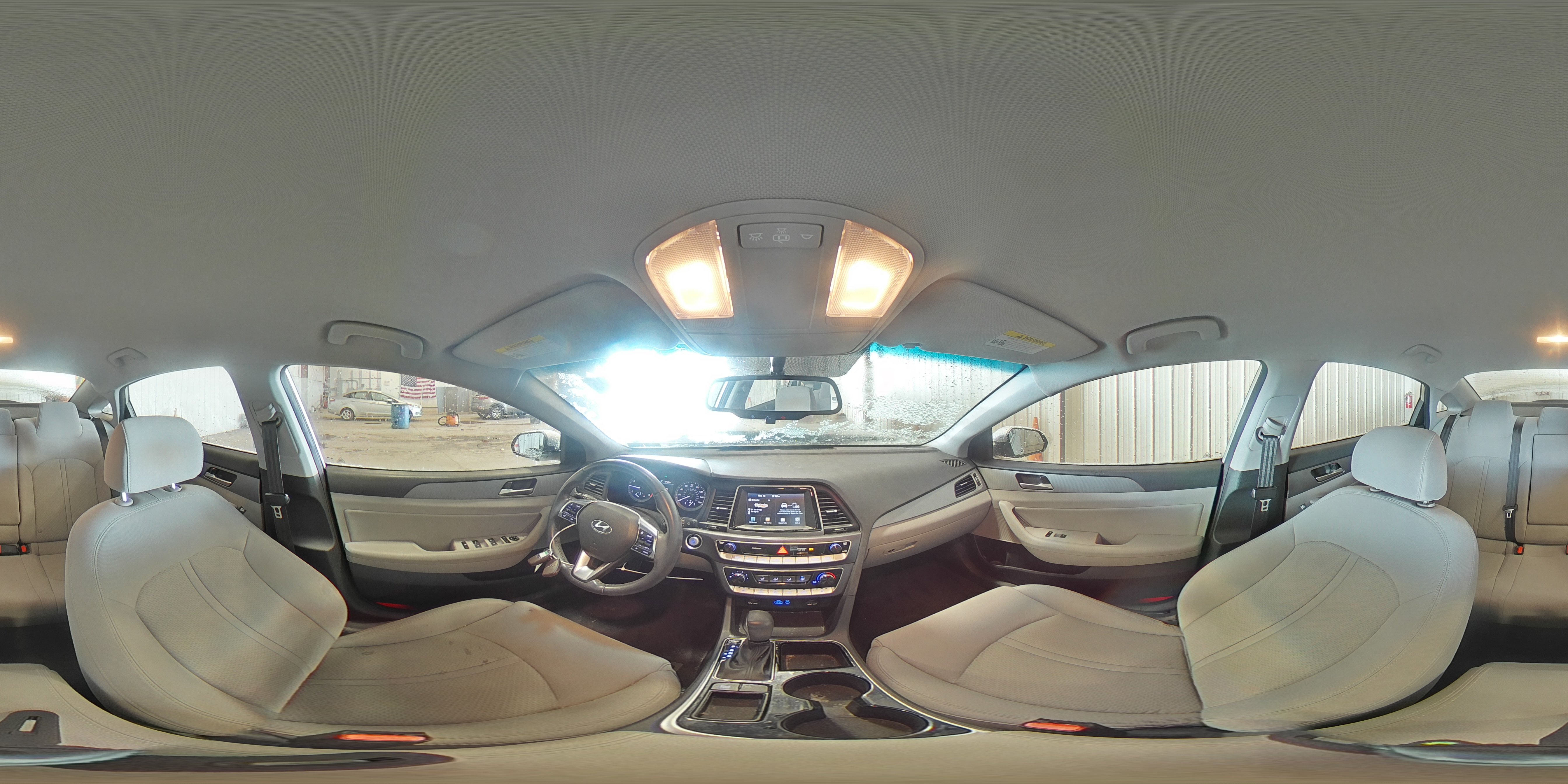 2018 Hyundai Sonata - Image 14