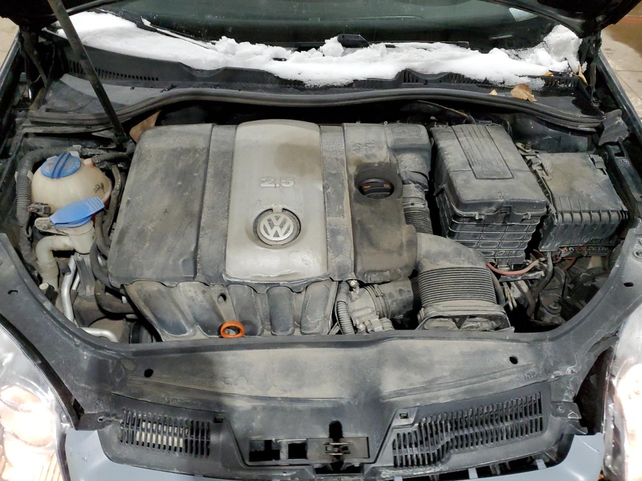 2009 Volkswagen Golf - Image 11