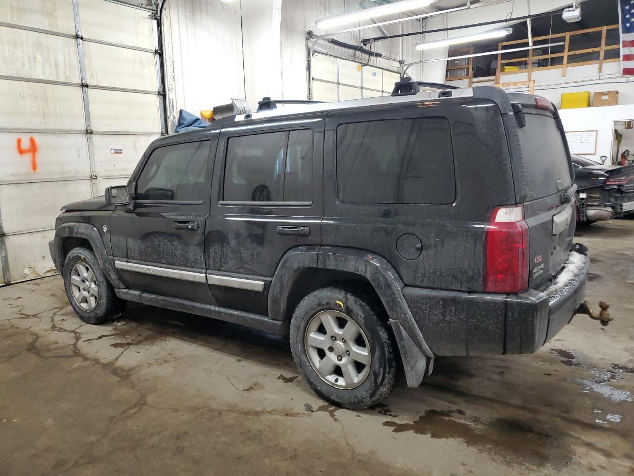 2007 Jeep Commander - Image 2