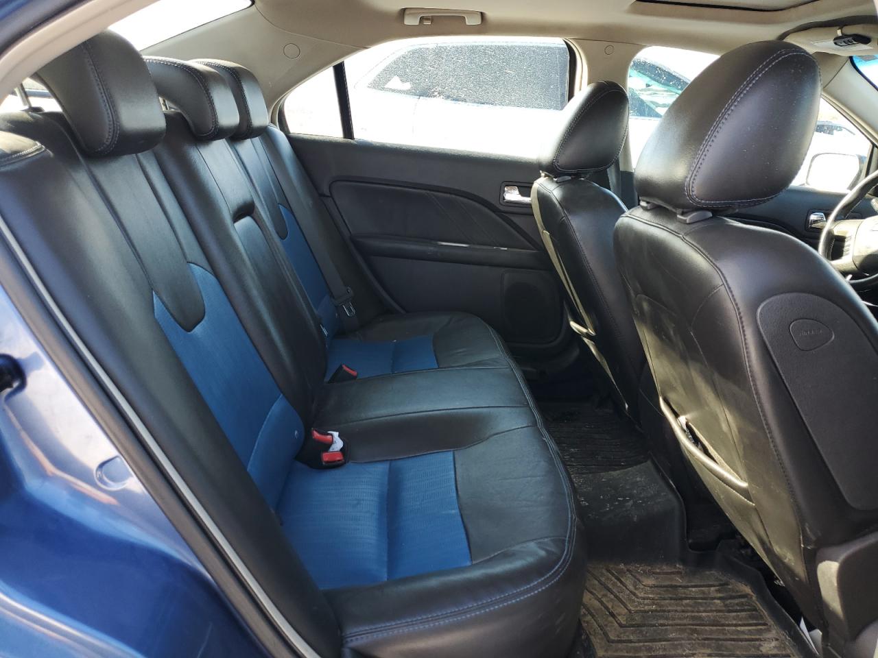 2010 Ford Fusion - Image 10