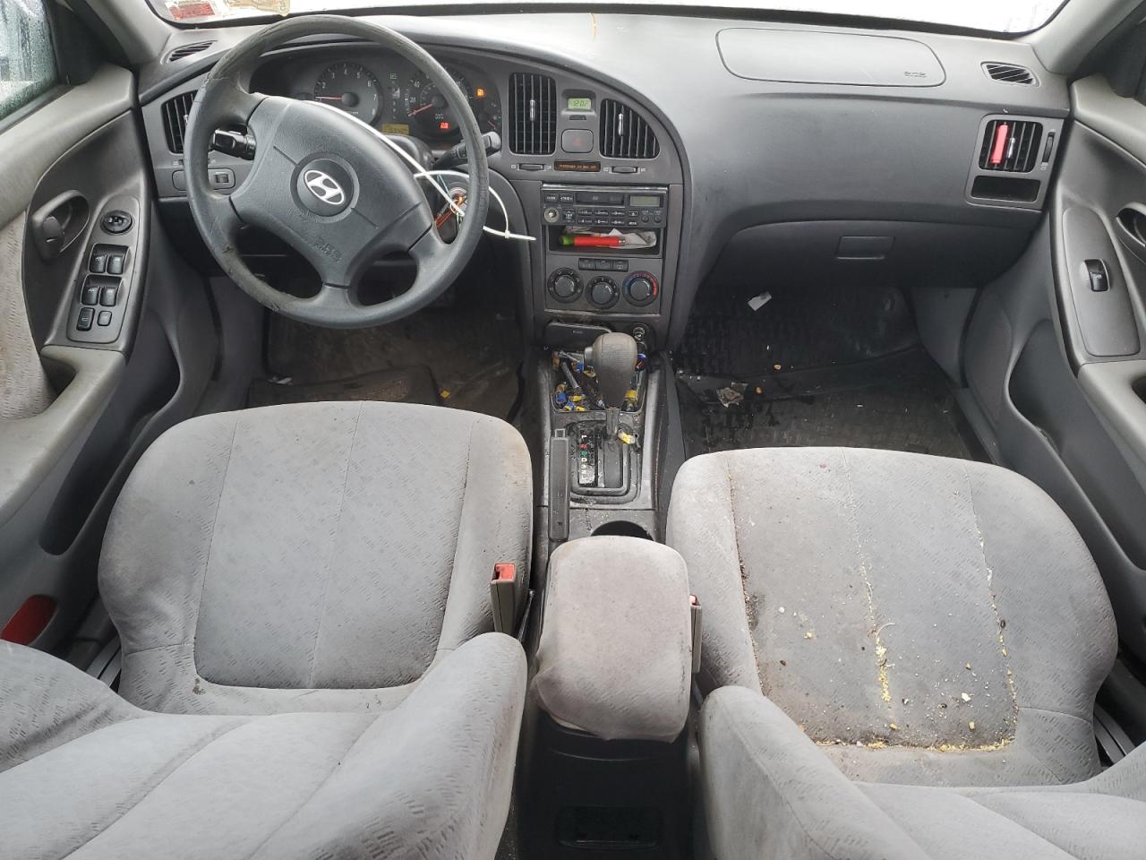 2005 Hyundai Elantra - Image 8