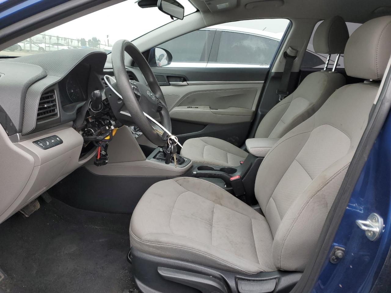 2020 Hyundai Elantra - Image 7
