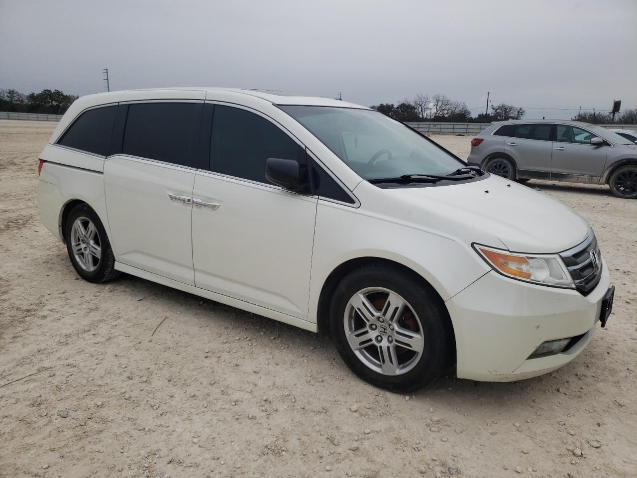 2013 Honda Odyssey - Image 4