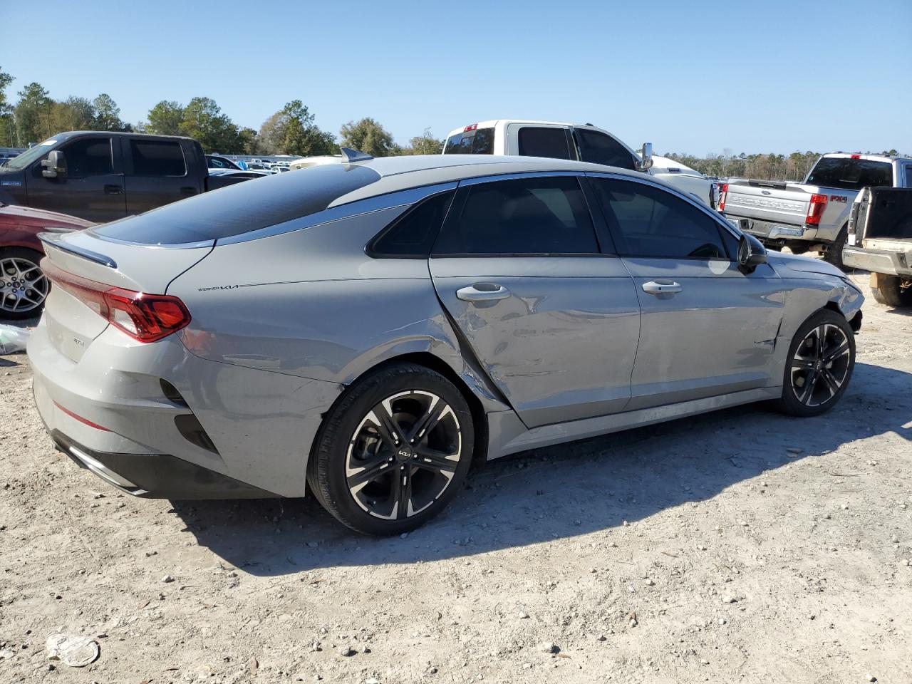 2023 Kia K5 - Image 3