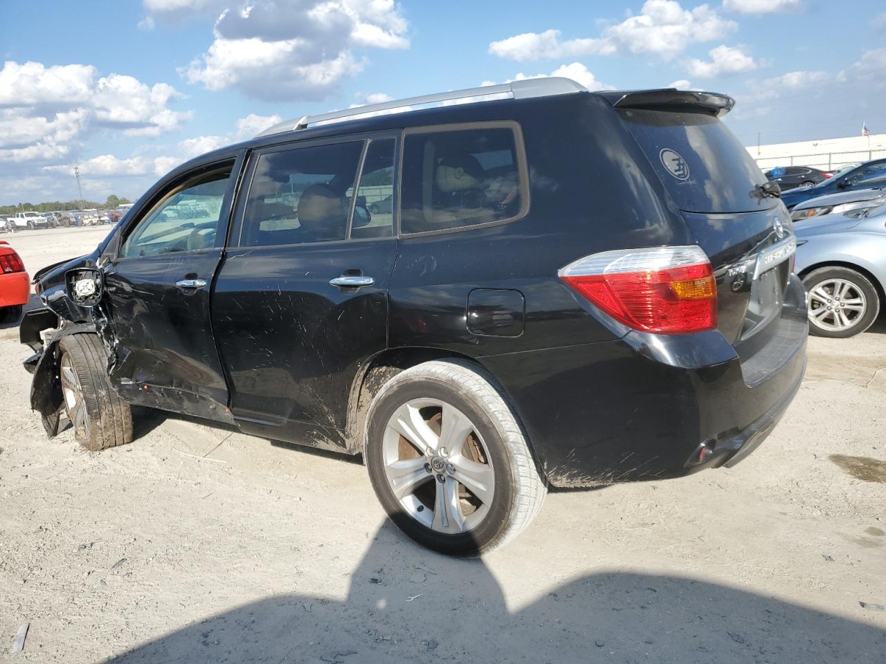 2009 Toyota Highlander - Image 2
