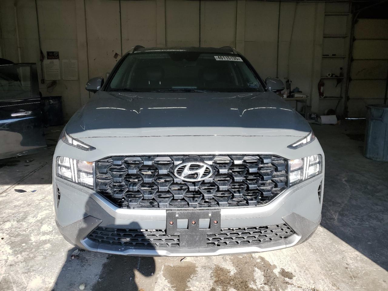 2023 Hyundai Santa Fe - Image 5