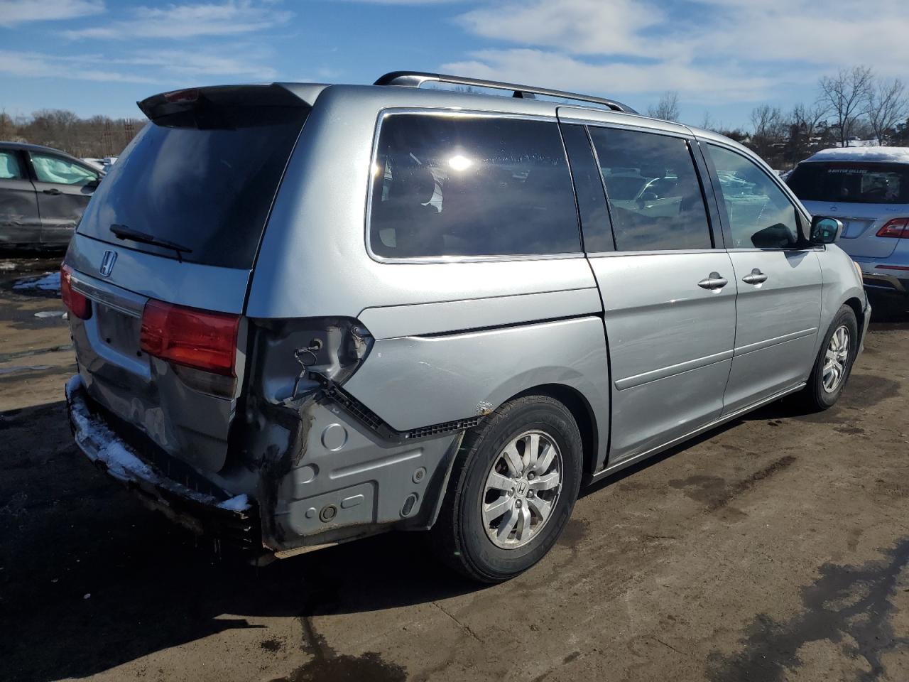 2010 Honda Odyssey - Image 3