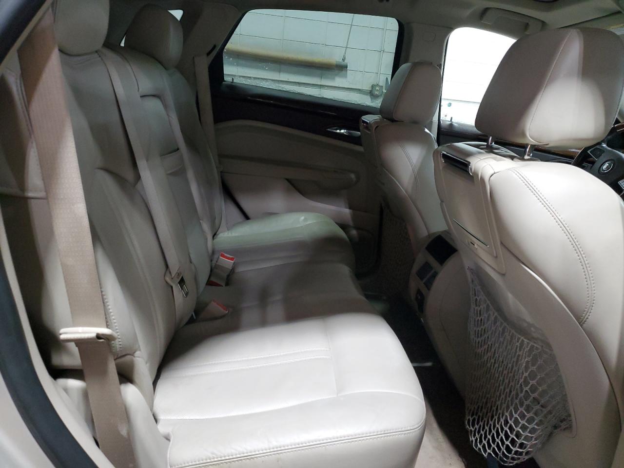 2010 Cadillac SRX - Image 11