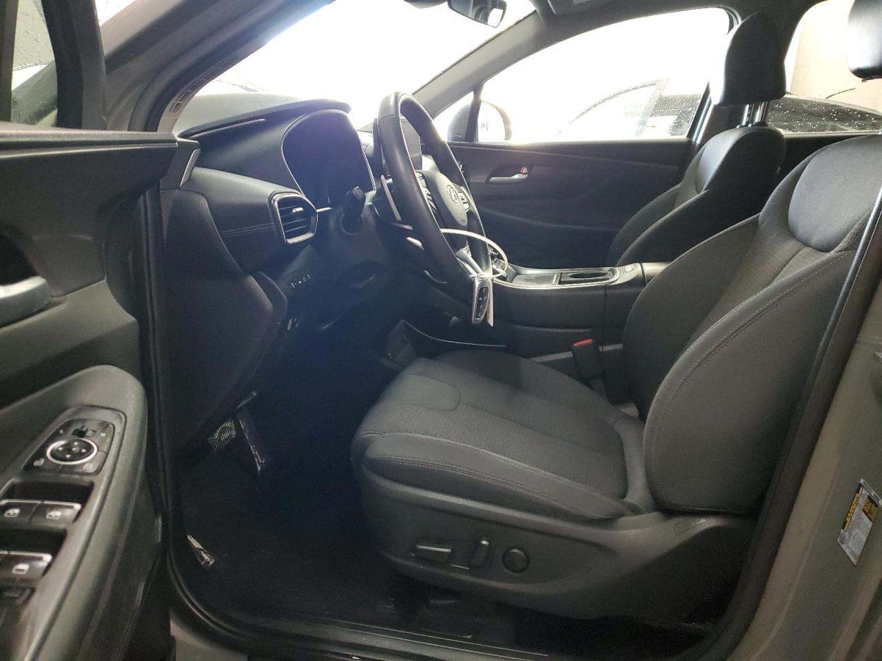 2023 Hyundai Santa Fe - Image 7