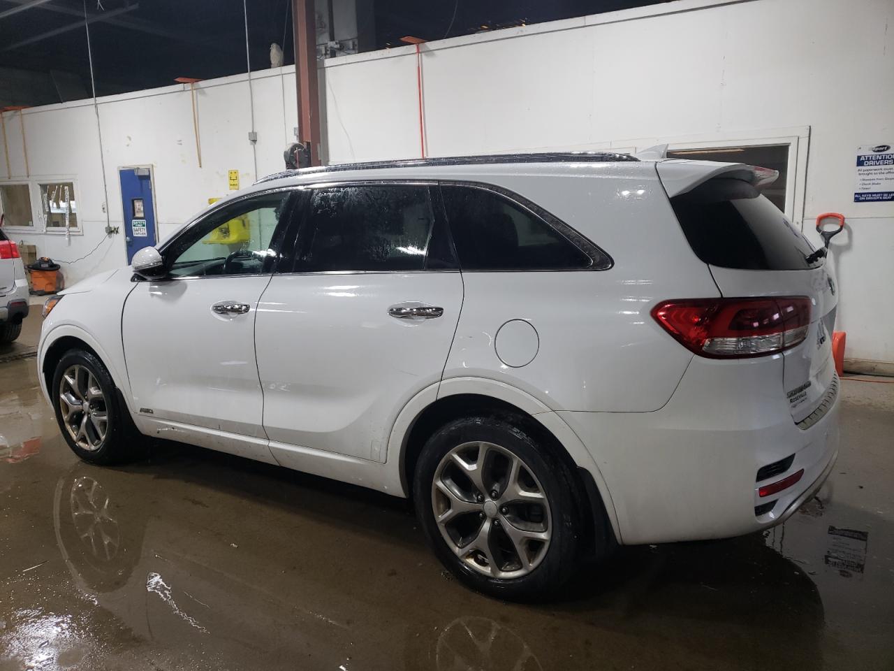 2018 Kia Sorento - Image 2