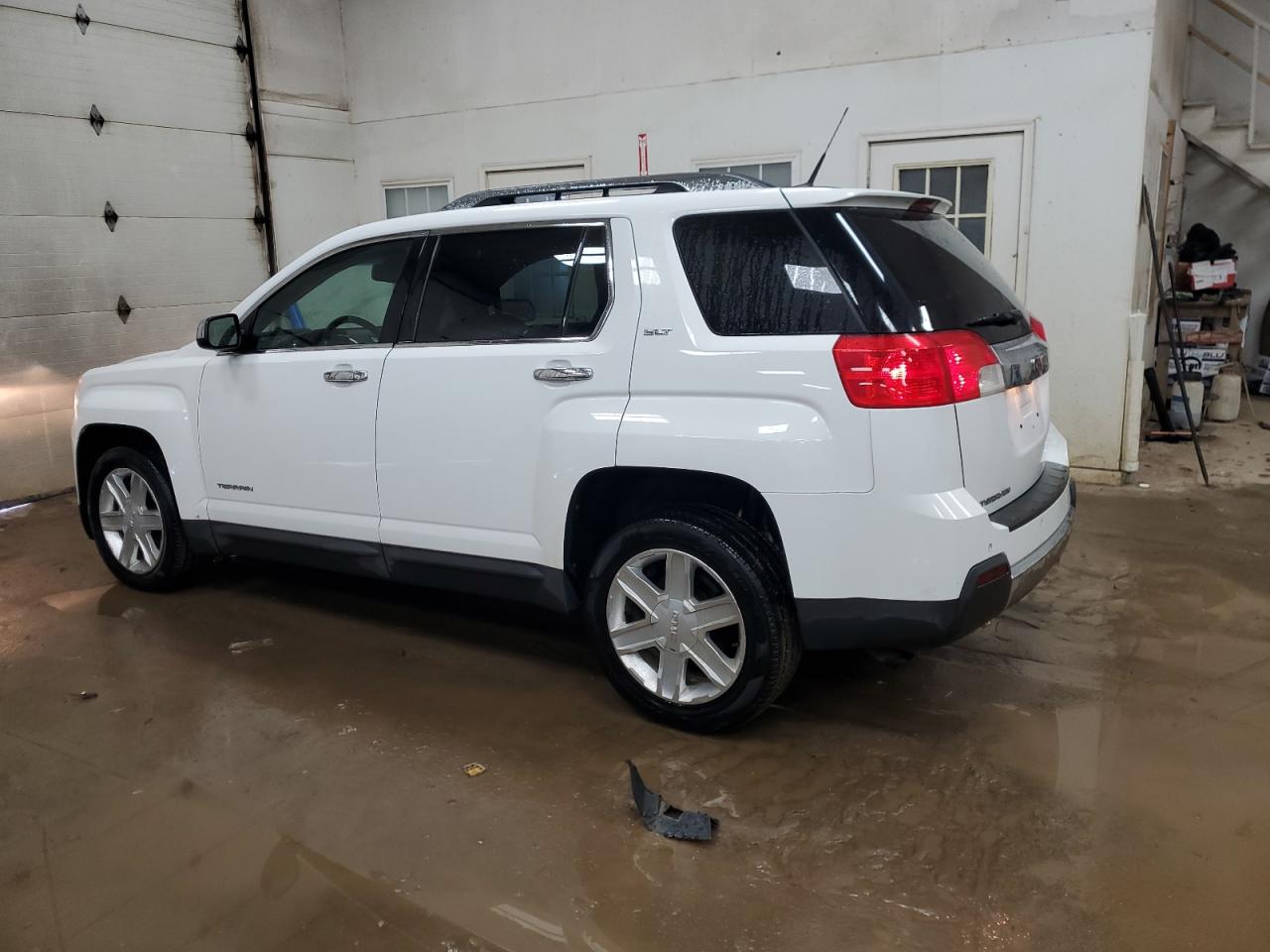 2011 GMC Terrain - Image 2