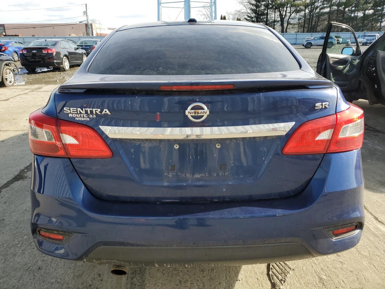 2017 Nissan Sentra - Image 6