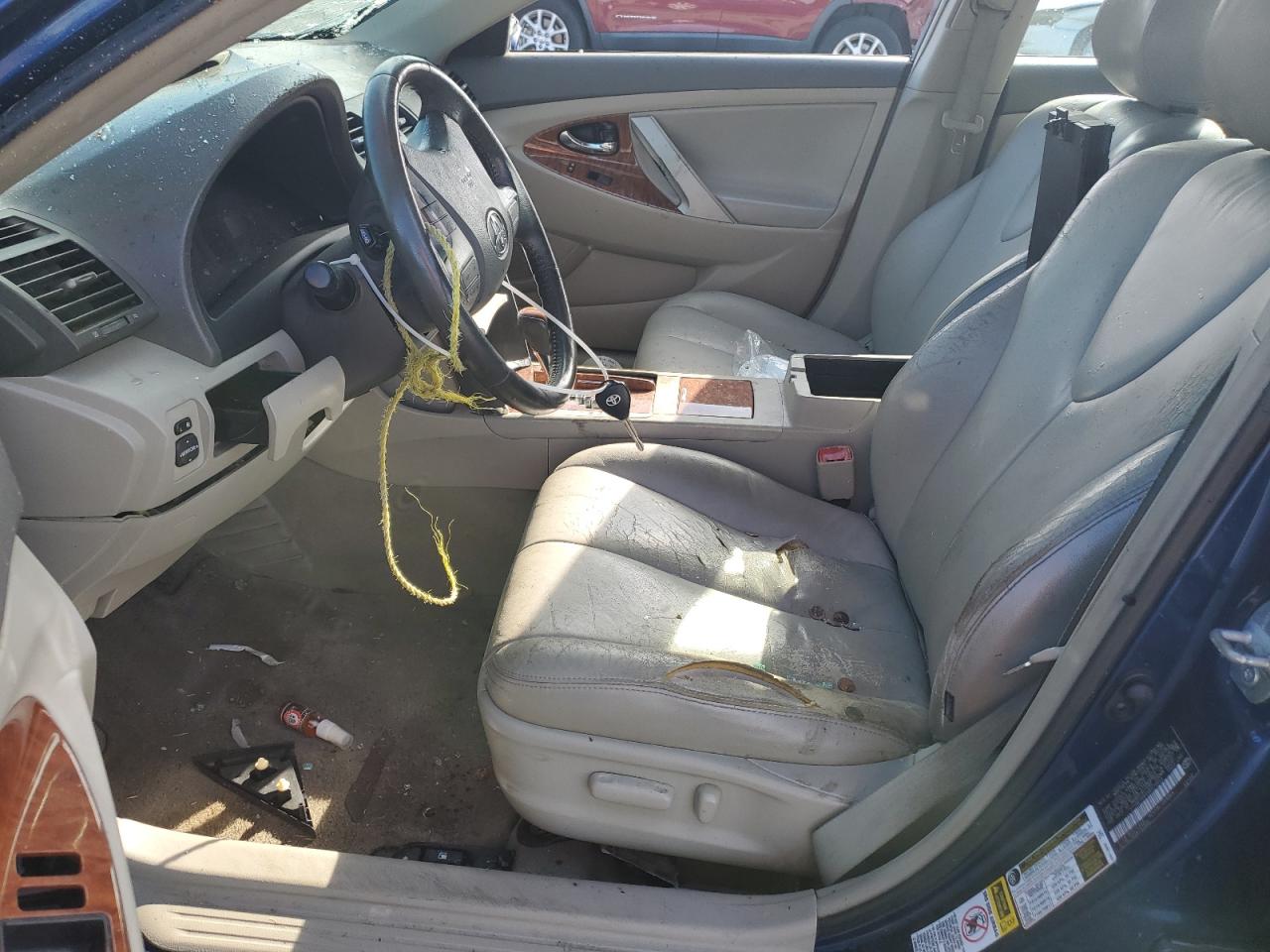 2009 Toyota Camry - Image 7