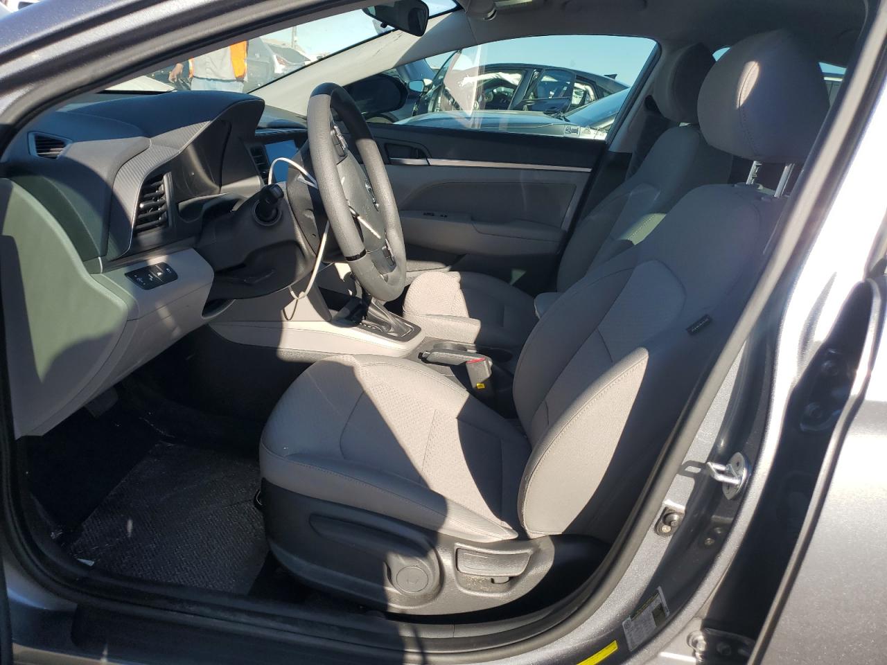 2019 Hyundai Elantra - Image 7