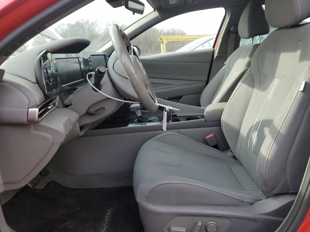 2021 Hyundai Elantra - Image 7