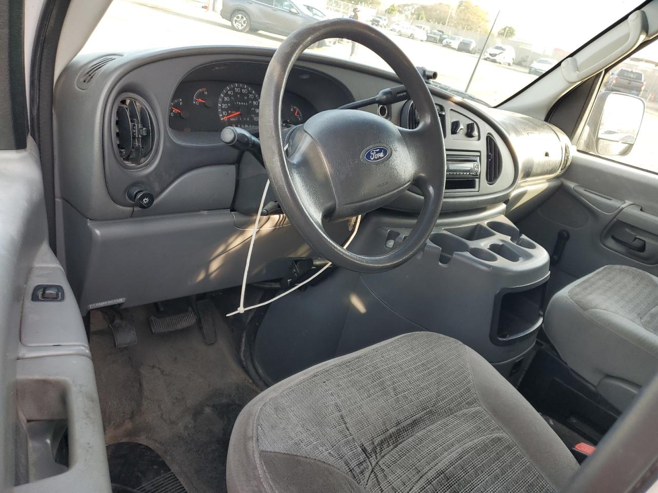 2003 Ford Econoline - Image 8