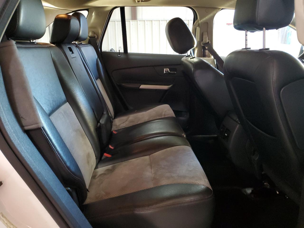 2013 Ford Edge - Image 11