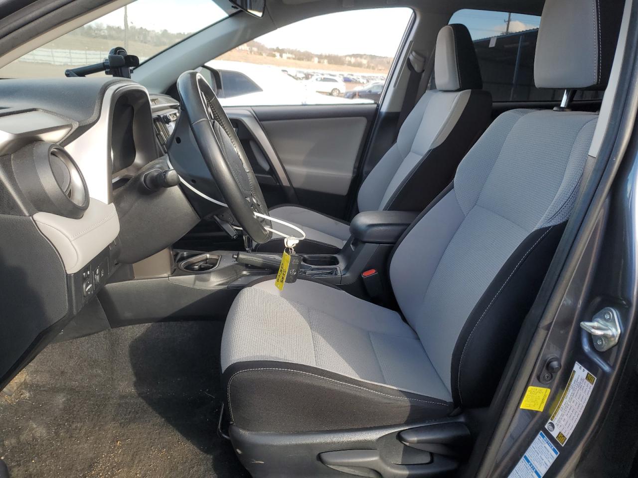2018 Toyota RAV 4 - Image 7