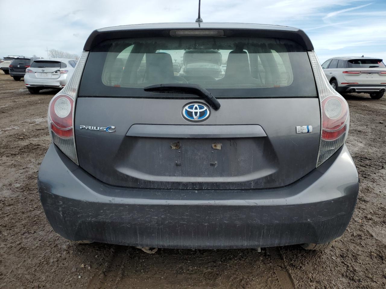 2013 Toyota Prius - Image 6