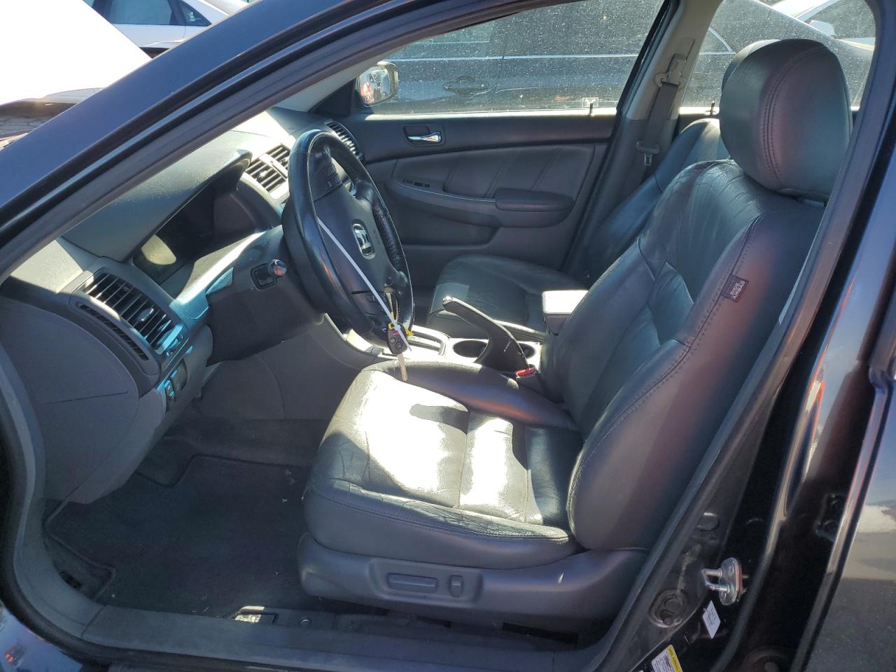 2005 Honda Accord - Image 7