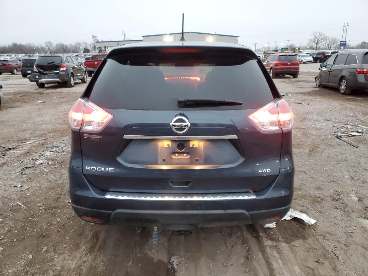 2016 Nissan Rogue - Image 6