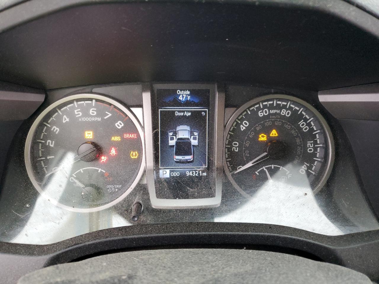 2018 Toyota Tacoma - Image 9