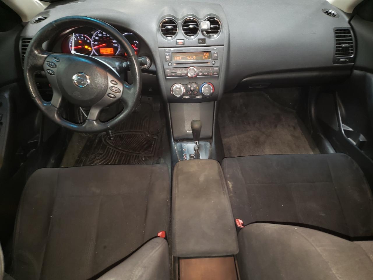 2011 Nissan Altima - Image 8