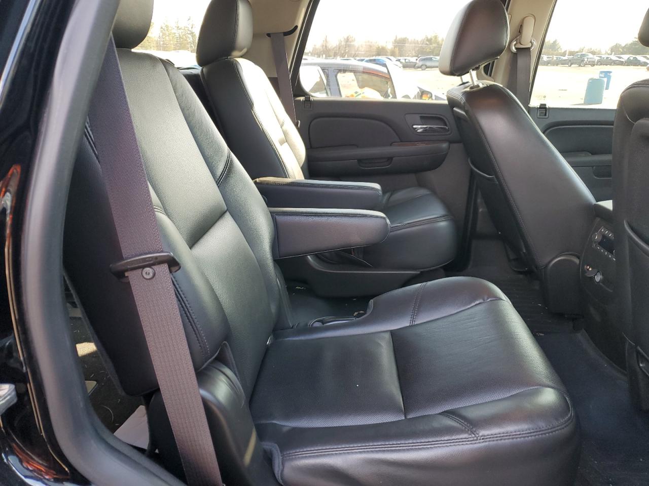 2014 Chevrolet Tahoe - Image 11