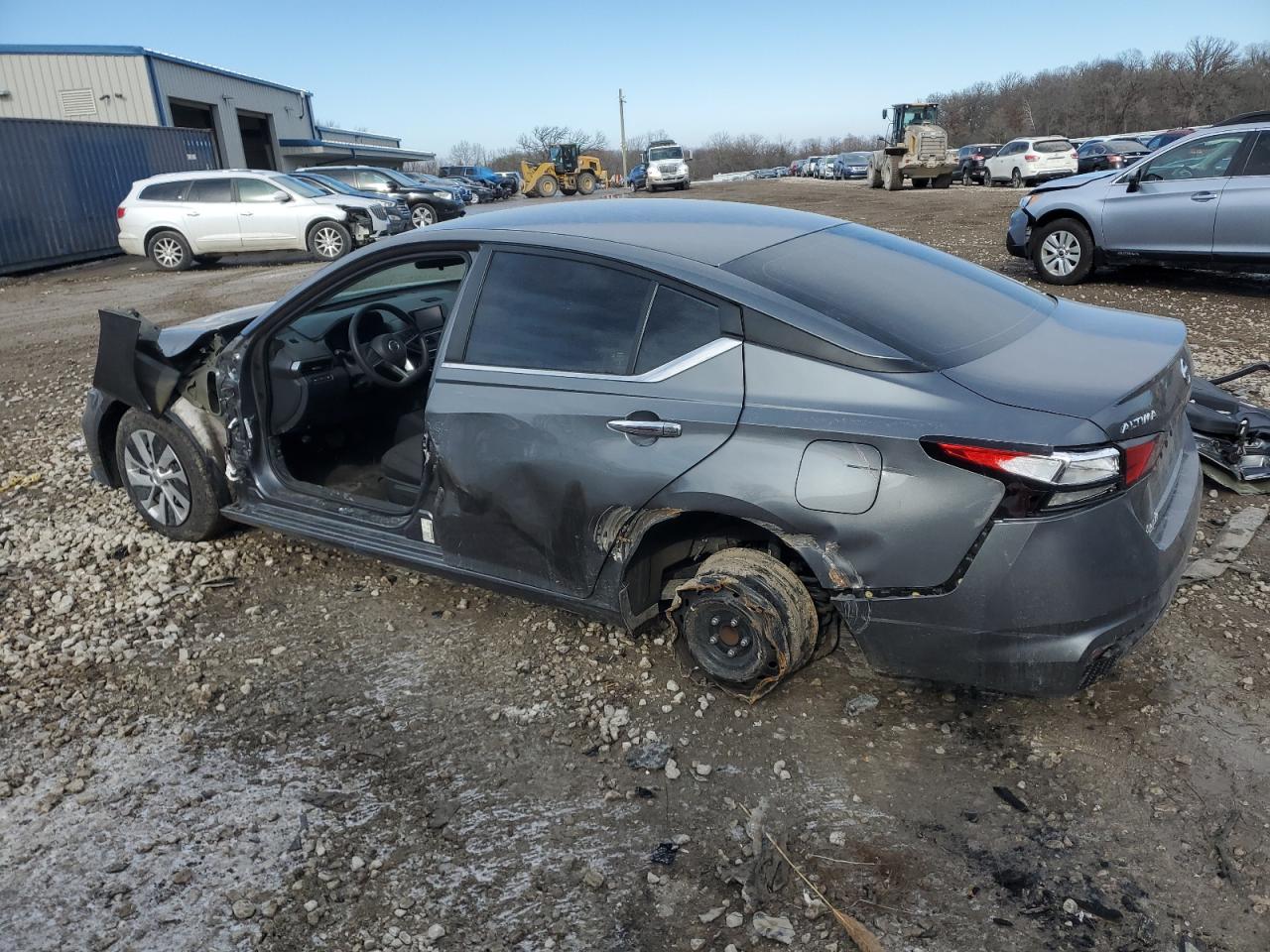 2021 Nissan Altima - Image 2