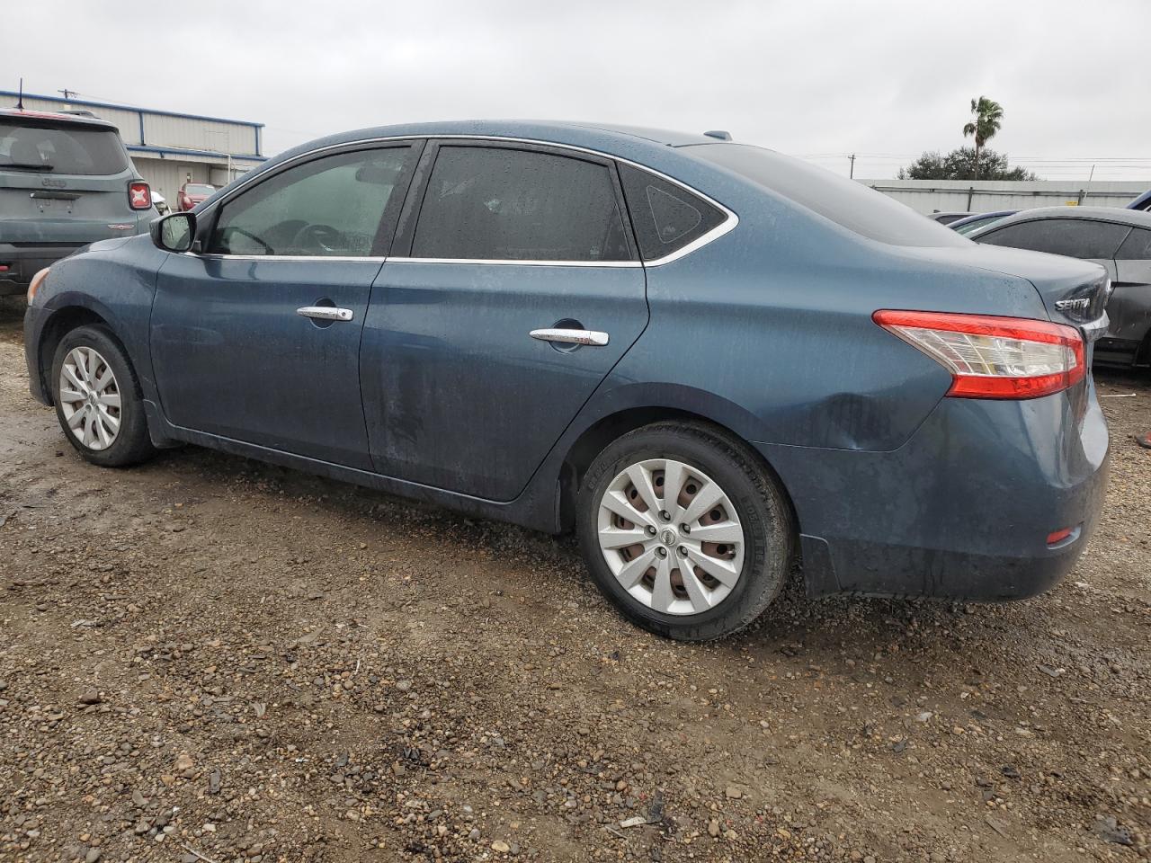 2015 Nissan Sentra - Image 2