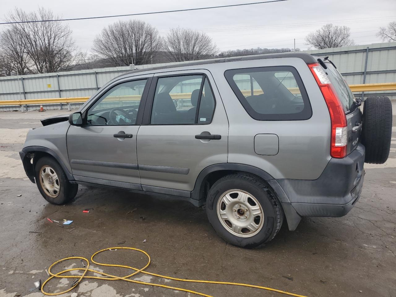 2005 Honda CR-V - Image 2