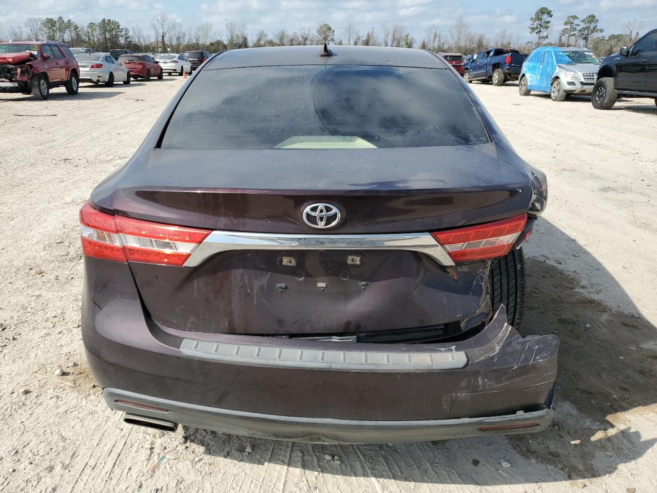 2014 Toyota Avalon - Image 6