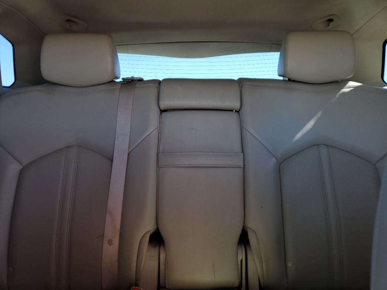 2010 Cadillac SRX - Image 10