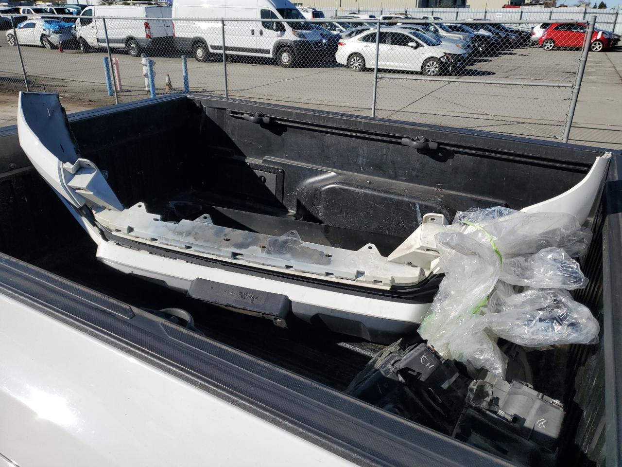 2016 Toyota Tacoma - Image 12
