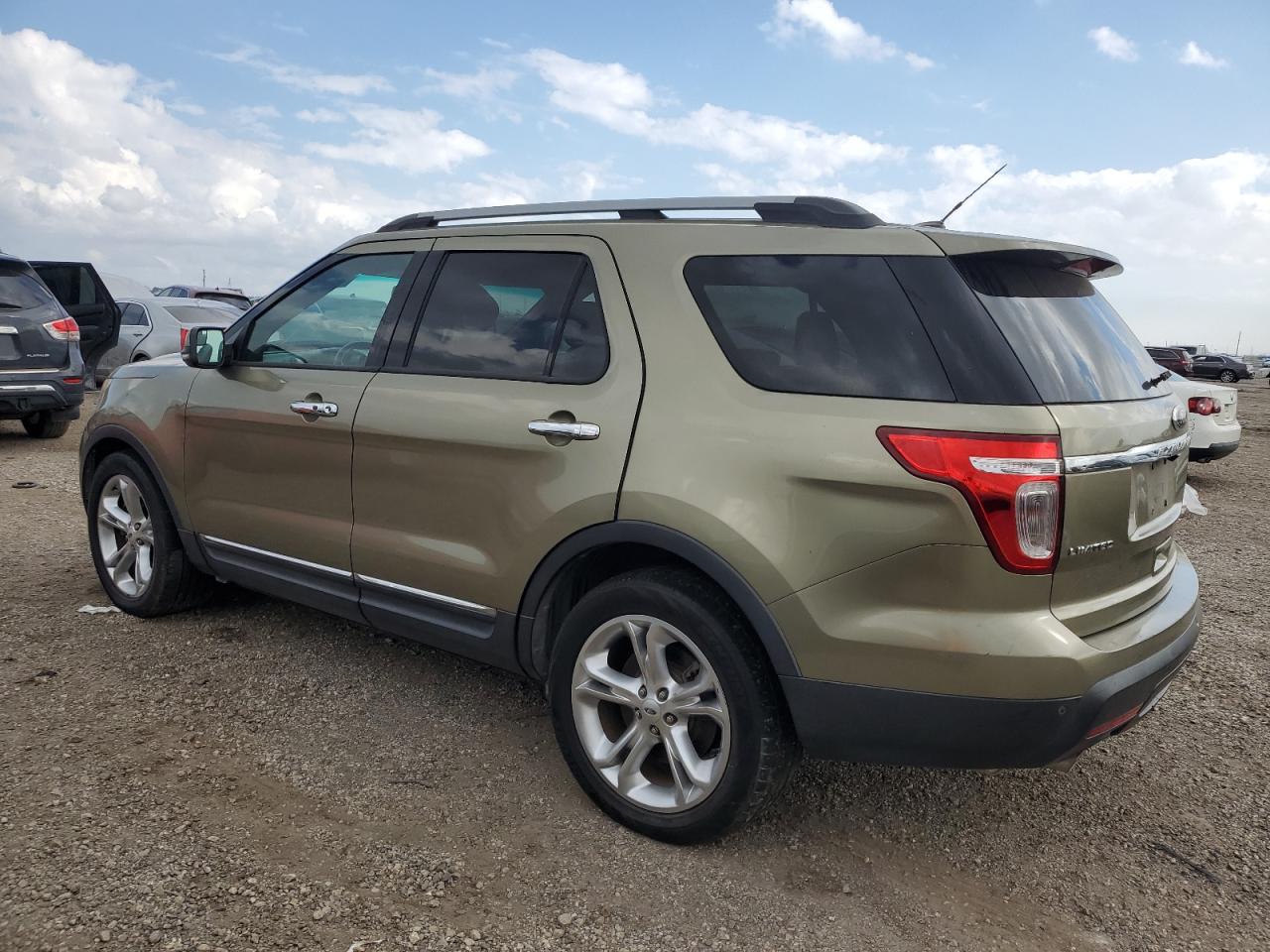 2013 Ford Explorer - Image 2