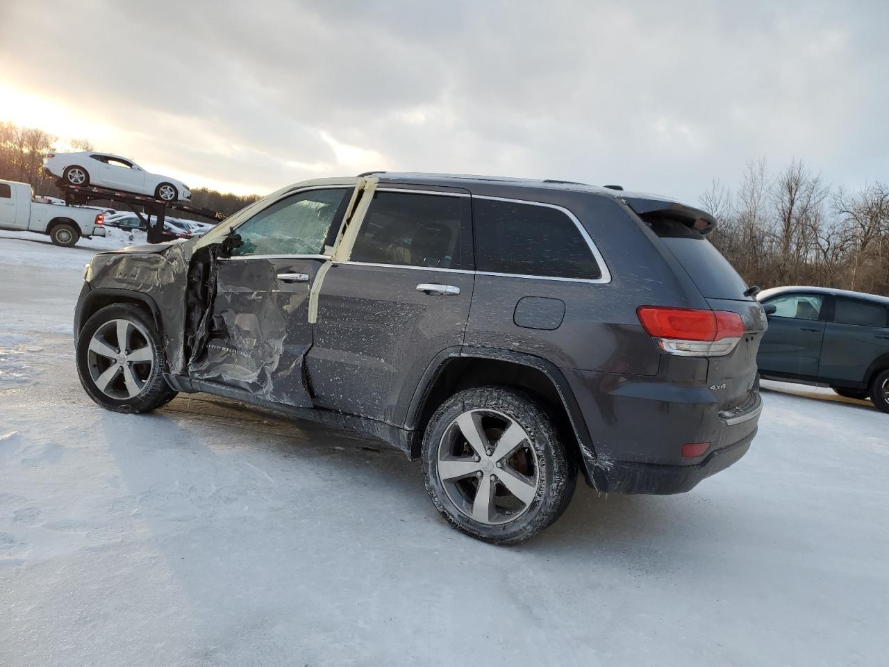 2015 Jeep Grand Cherokee - Image 2