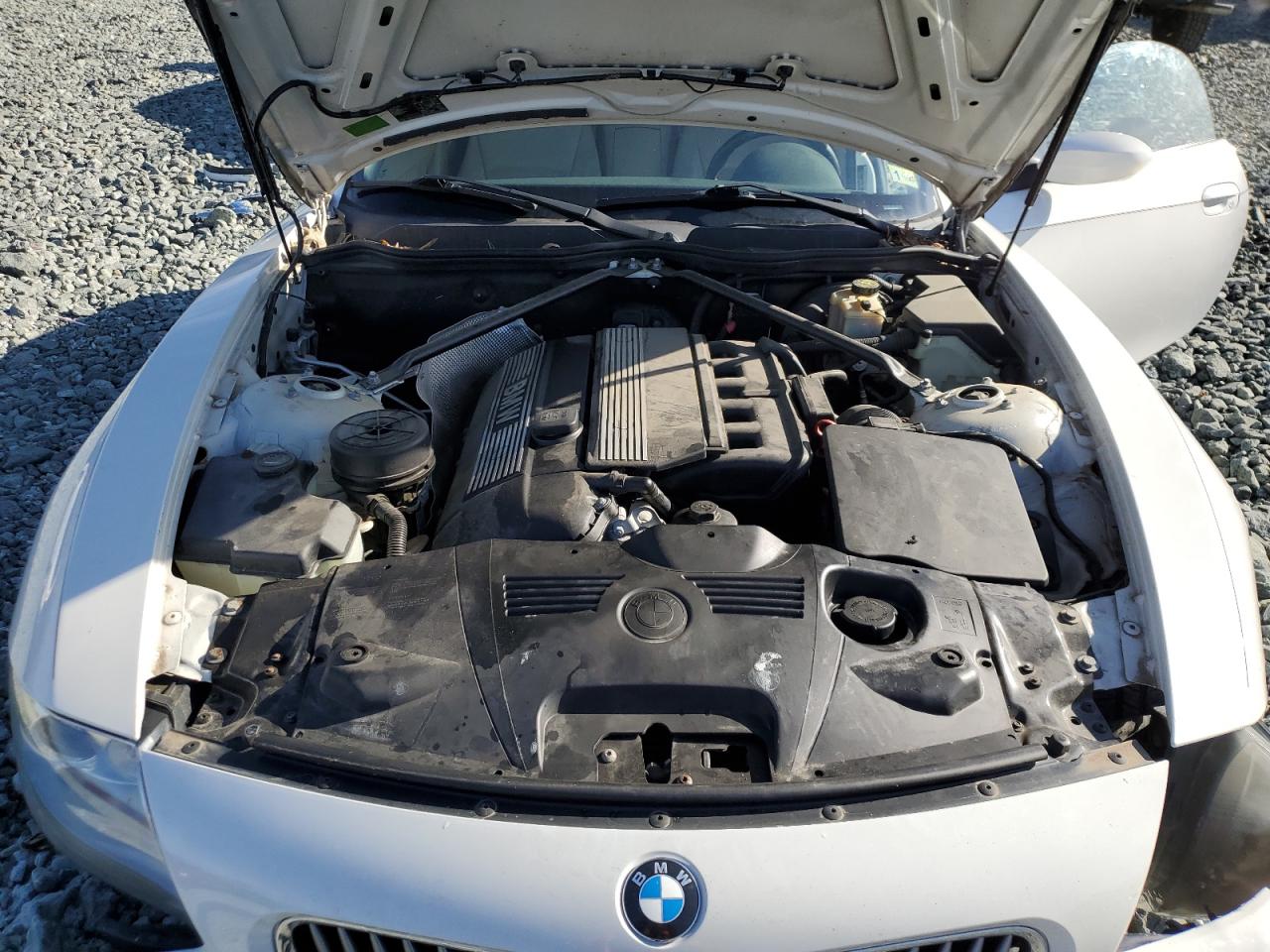 2005 BMW Z4 - Image 11
