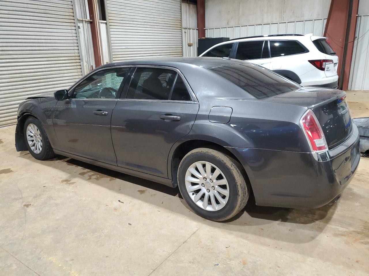 2013 Chrysler 300 - Image 2