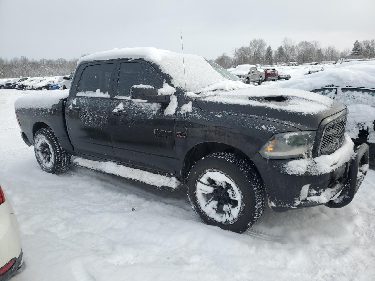 2015 RAM 1500 - Image 4