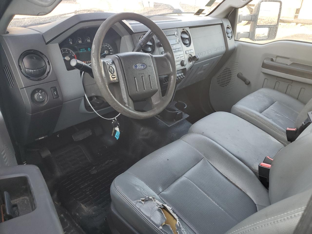 2011 Ford F350 - Image 8