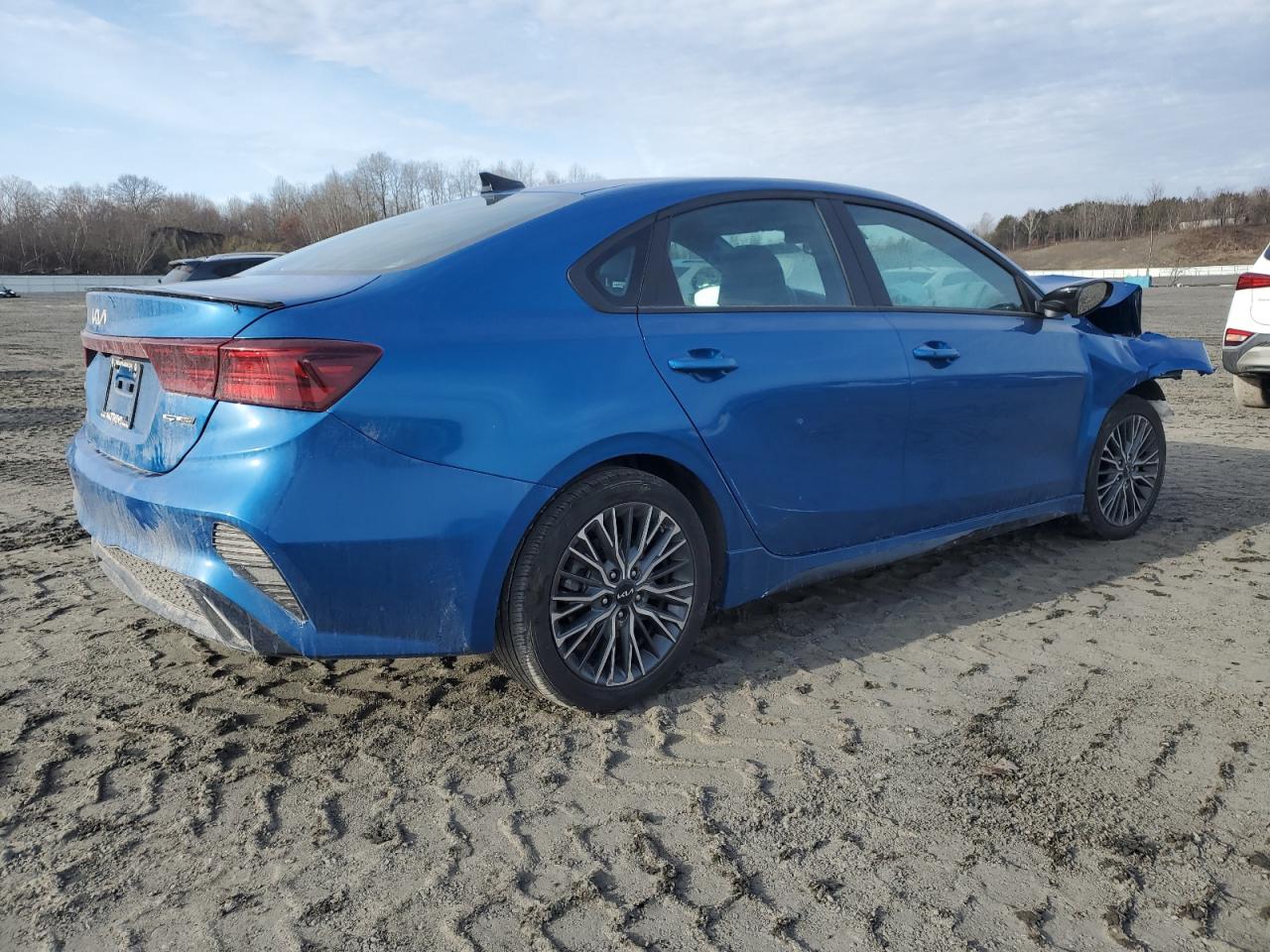 2023 Kia Forte - Image 3