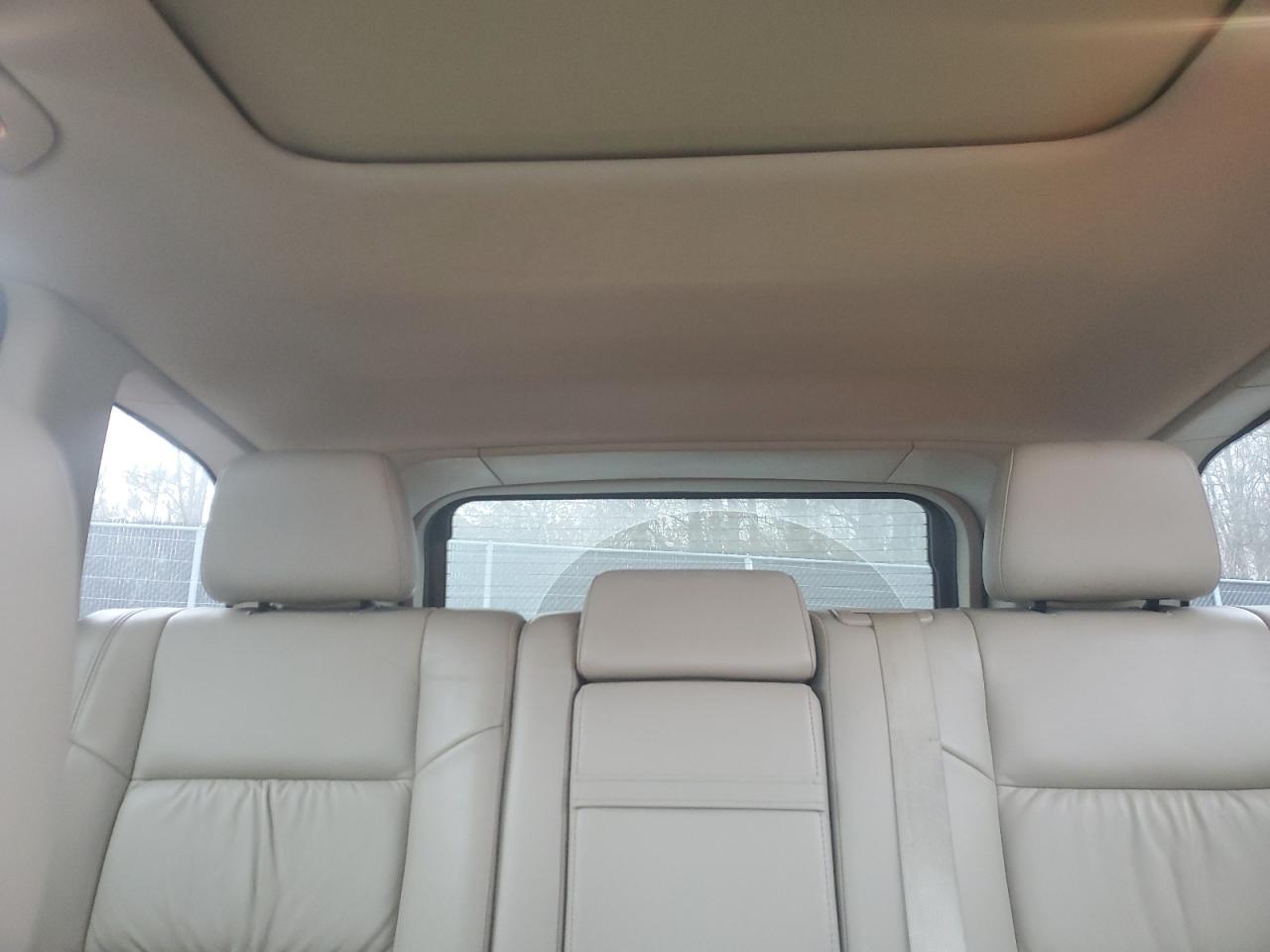 2011 Jeep Grand Cherokee - Image 10