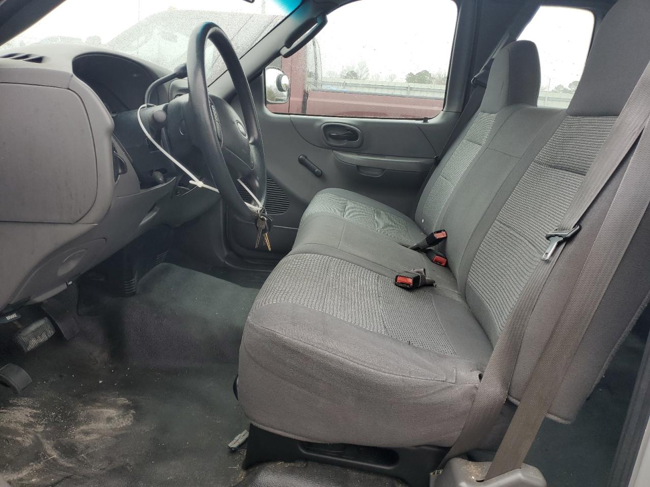 2004 Ford F-150 - Image 7