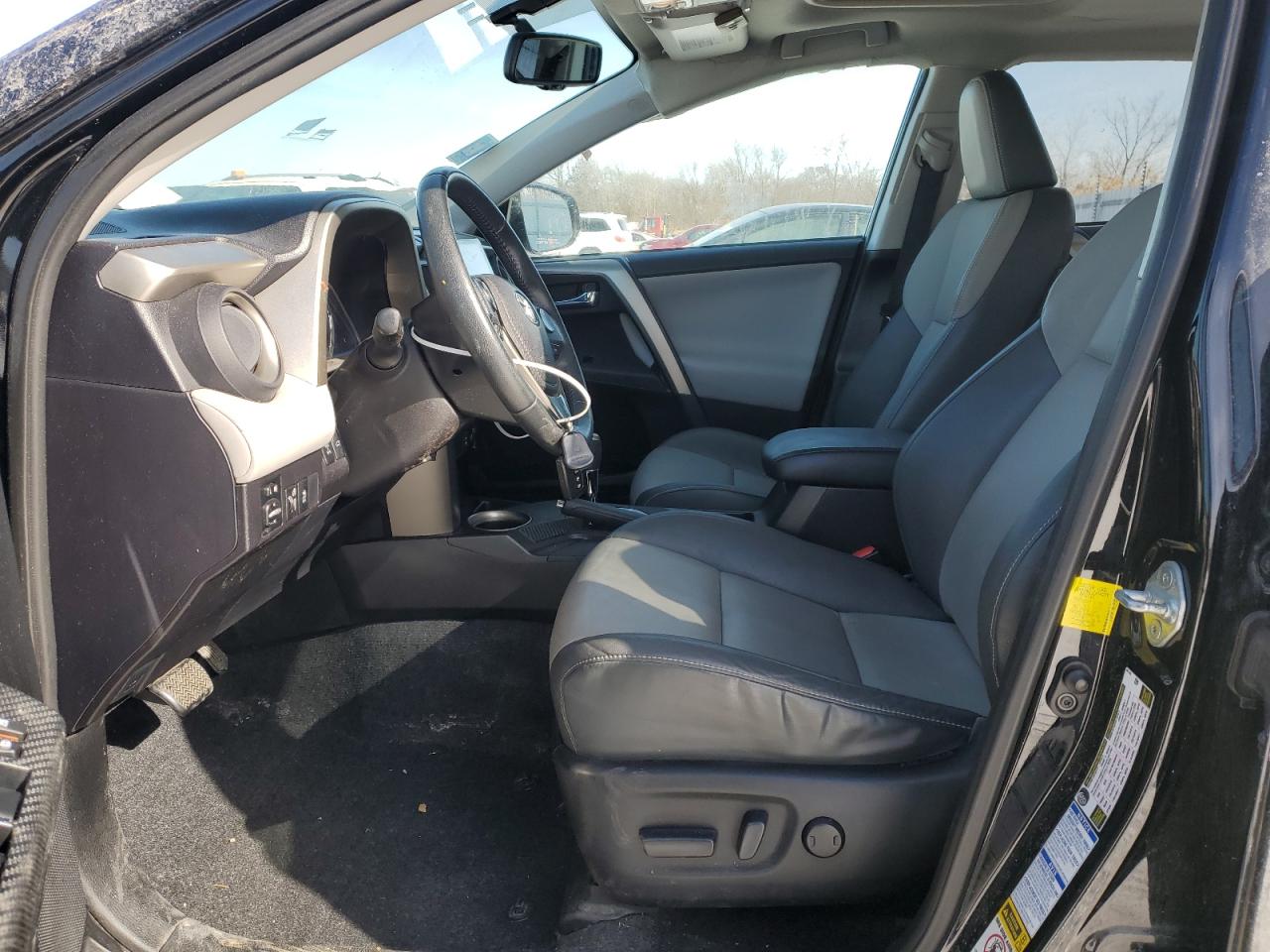 2014 Toyota RAV 4 - Image 7