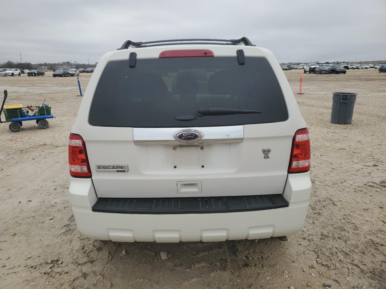 2011 Ford Escape - Image 6