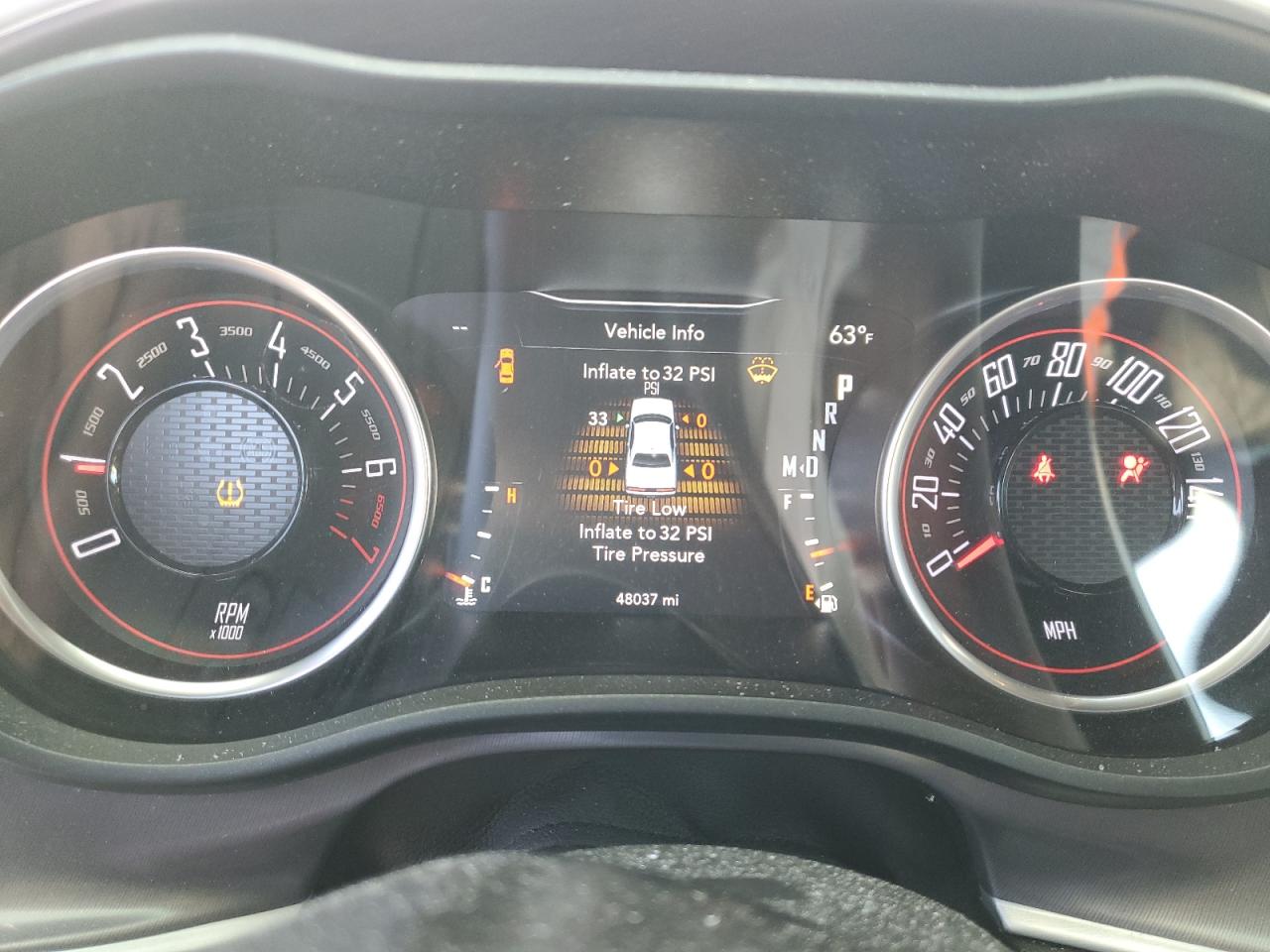 2019 Dodge Challenger - Image 9