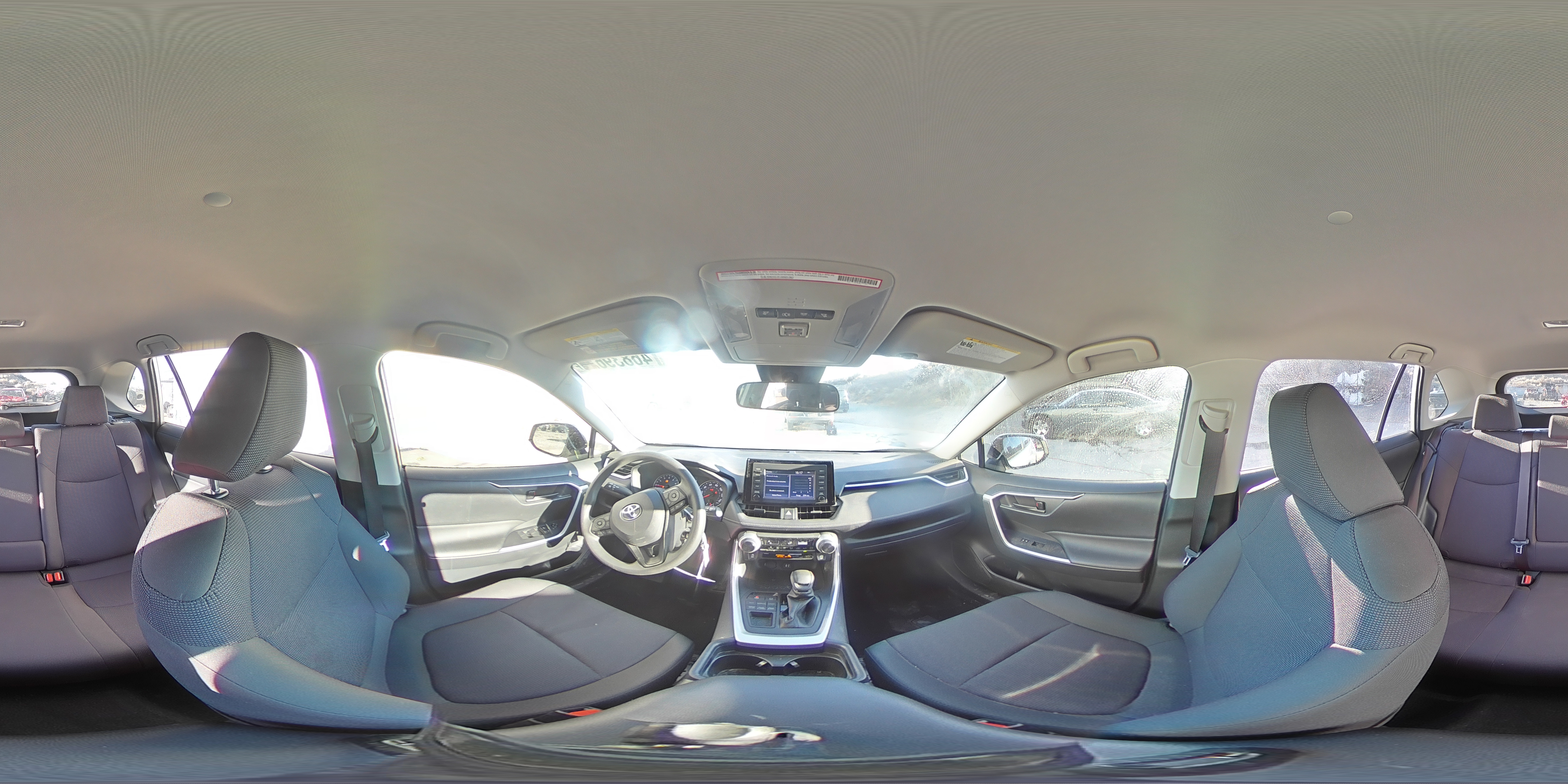 2019 Toyota RAV 4 - Image 15