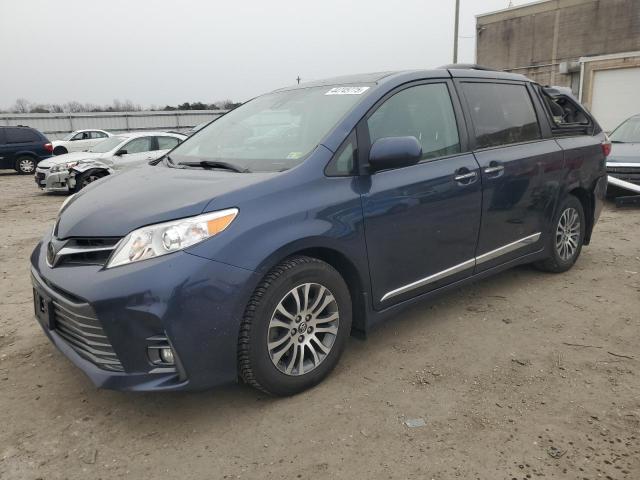 2019 Toyota Sienna Xle